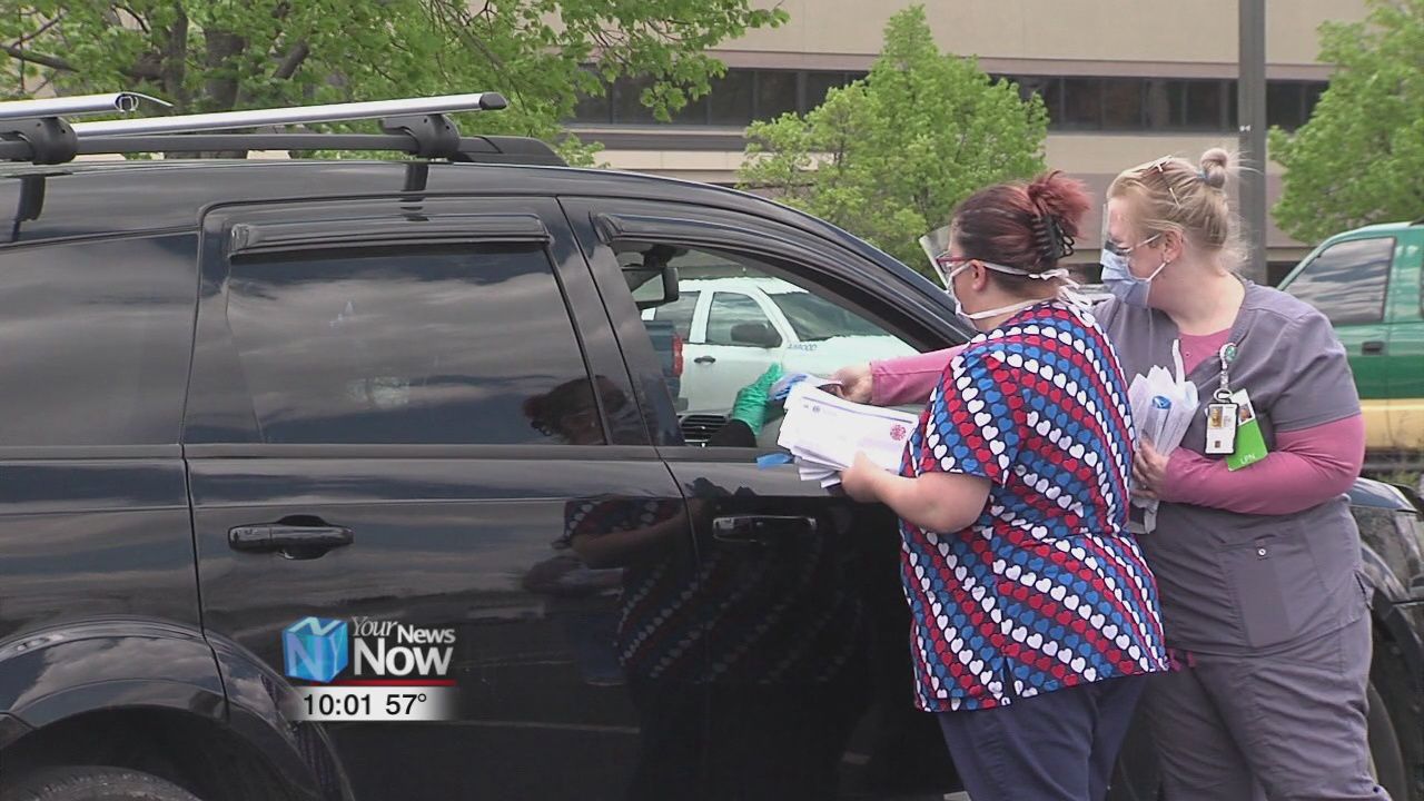 Lima VA clinic gives free masks to veterans